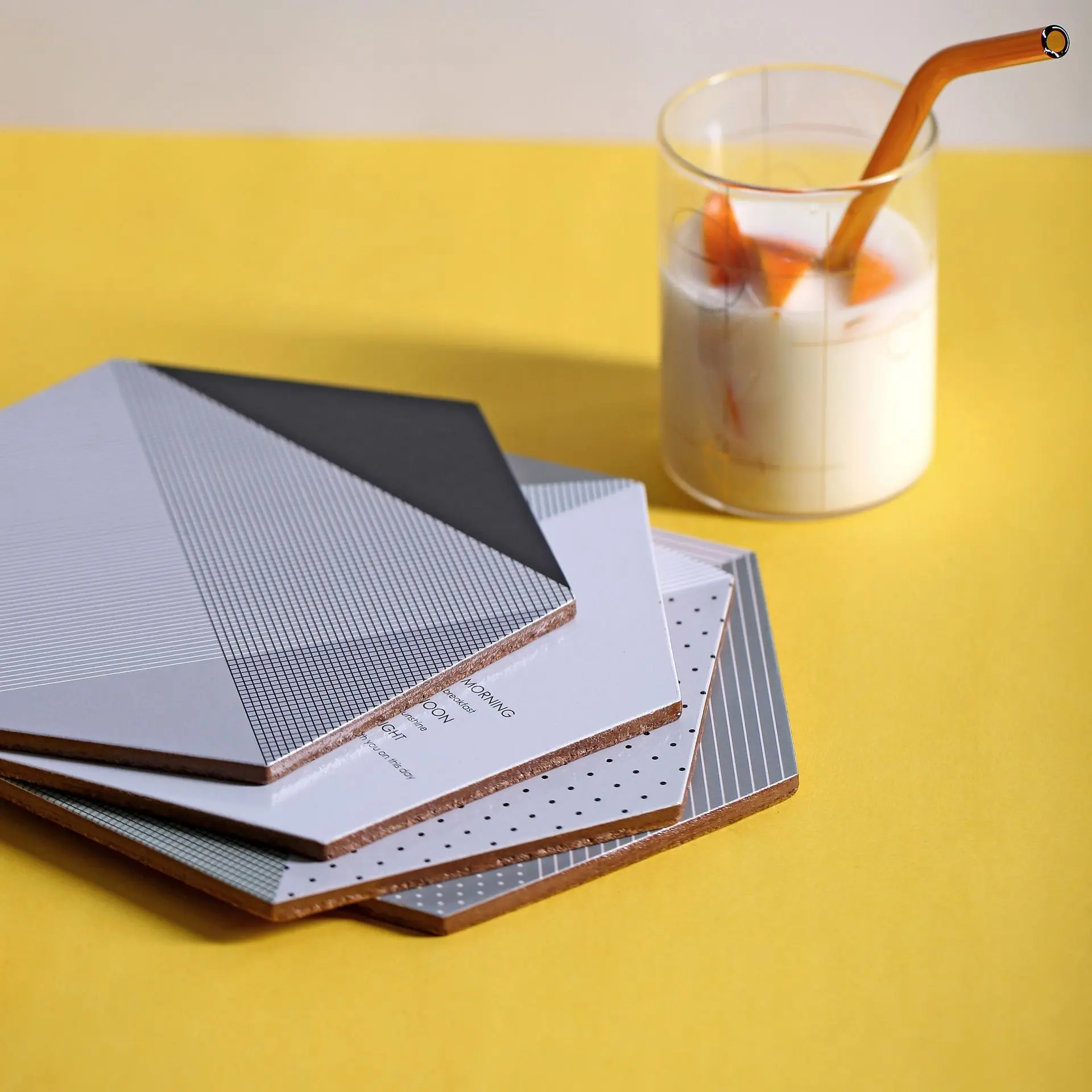 

4 pcs Lot Innovative Hexagonal Cork Table Mat Insulated Table Plate Mat Creative Place Mat Drink Coasters Nordic Style Cup Mat