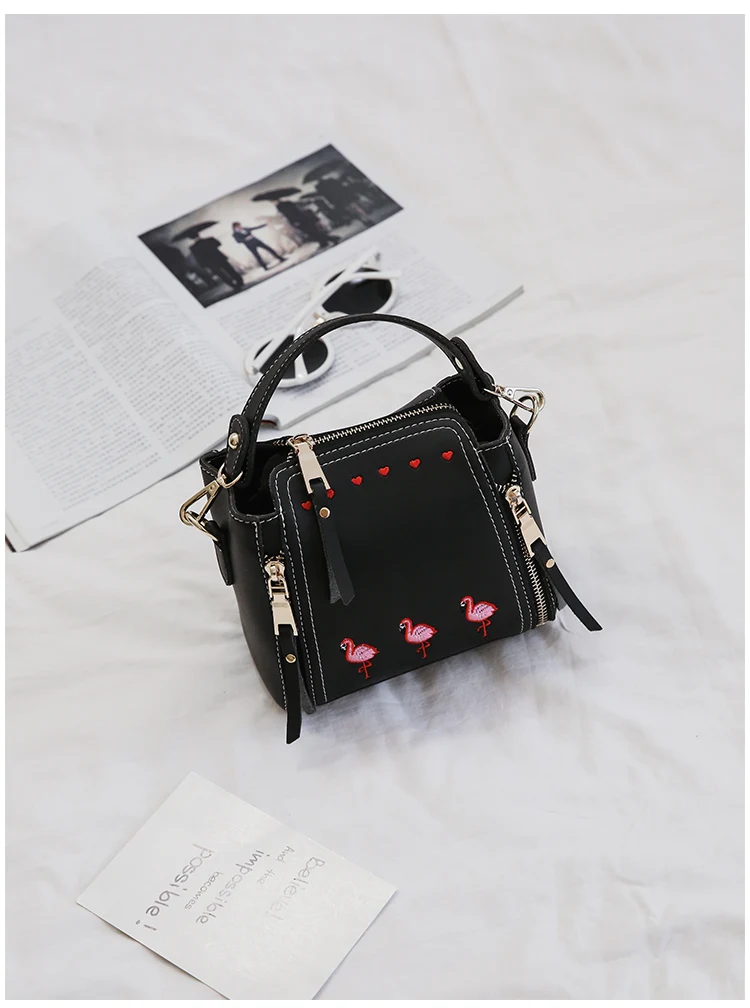 Embroidery flamingos and hearts women bag chain decoration leather handbags small women messenger bags women crossbody bags