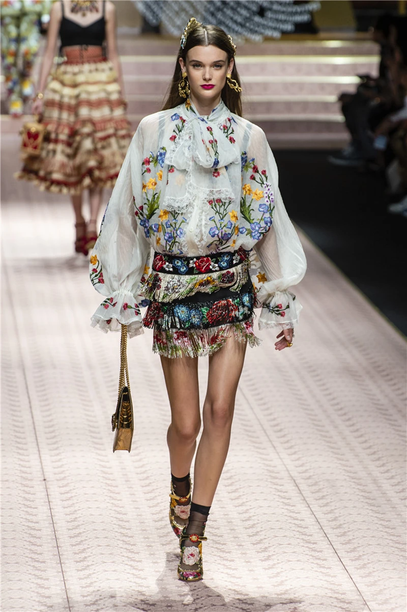 9977361256_894001832