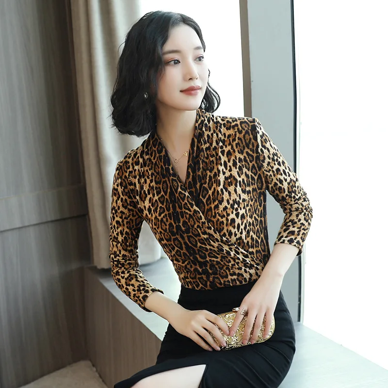 

European and American temperament women's long-sleeved sexy leopard tops cross V-neck fashion slim bottoming shirt autum 6Q2080