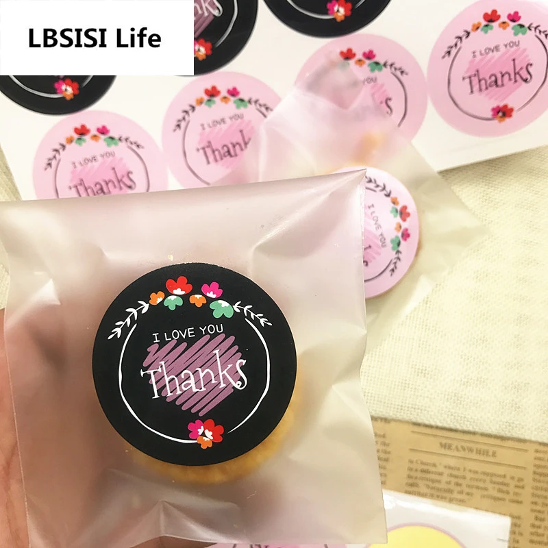 

LBSISI Life 104pcs Flower Thanks With I LOVE You Sticker Scrap Booking Kraft Paper Labels Baking Gift Envelopes Seals Stickers