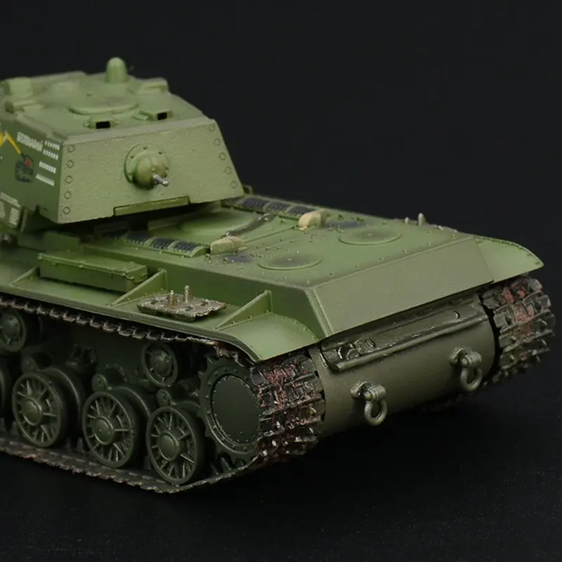 Предустановленная модель в масштабе 1/72 Kliment Voroshilov KV 1 времен Второй мировой войны