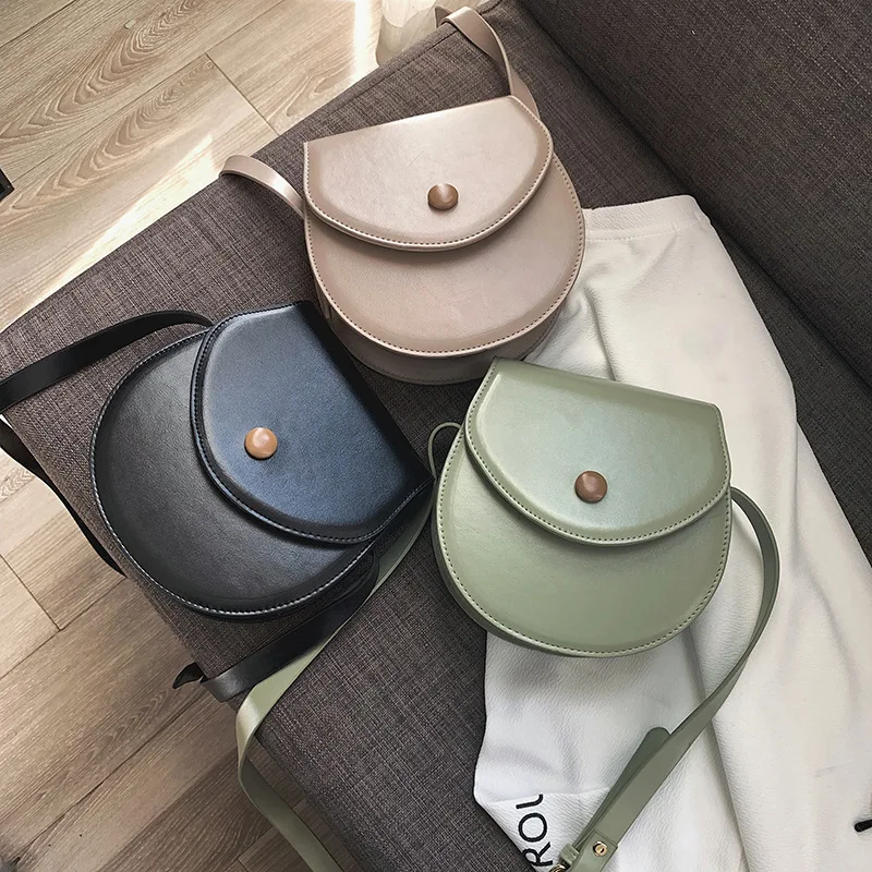 

Vintage Women's Bags Semi-circular Pu Leather Solid Hasp Women's Shoulder Bag Holidays Vacation Wild Female Messenger Bag