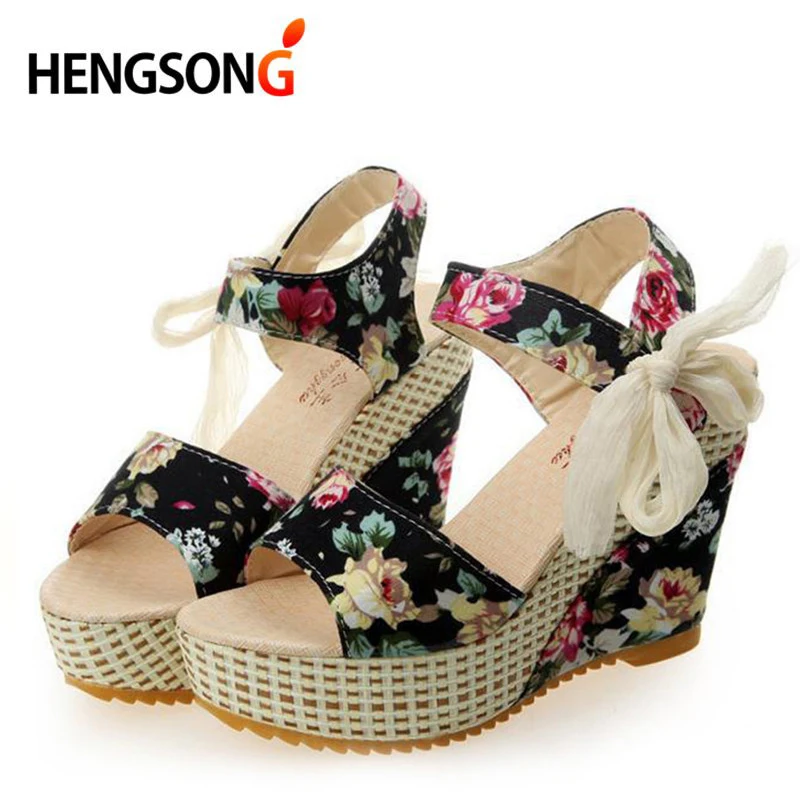 

Shoes Women 2018 Summer New Sweet Flowers Buckle Open Toe Wedge Sandals Floral high-heeled Shoes Platform Sandals