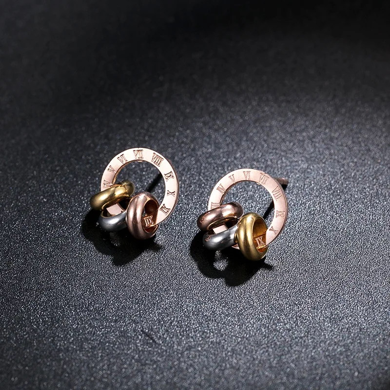 

Trendy Rose Gold Titanium Steel Stud Earrings For Women Classic Roman Numeral Creative Circle Wedding Earrings Oorbellen RN01175