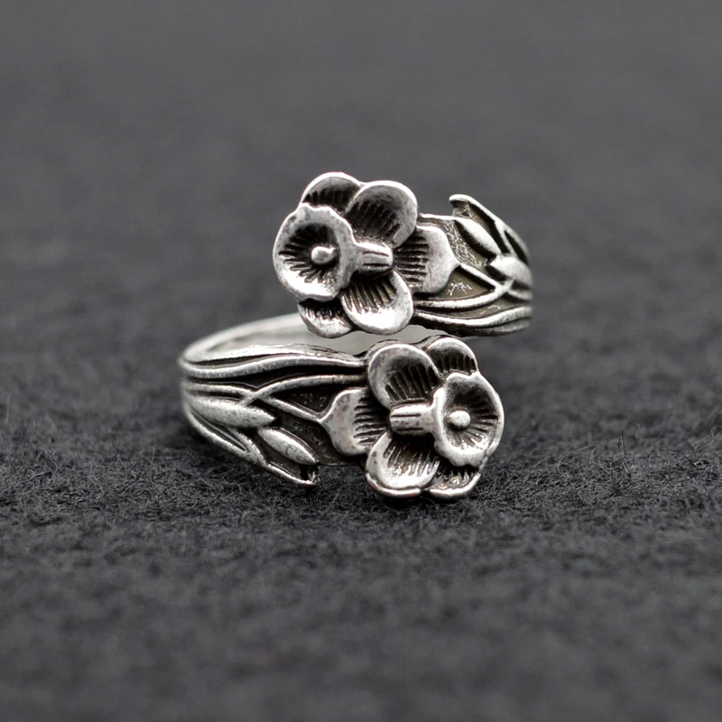 10pcs medieval vintage spoon rings lilly flower adjustable spoon rings jewelry for women antique silver bohemia rings rg33 in rings from jewelry - Medieval Wedding Rings 10pcs medieval vintage spoon rings lilly flower adjustable spoon rings jewelry for women antique silver bohemia rings rg33 in rings from jewelry - Medieval Wedding Rings
