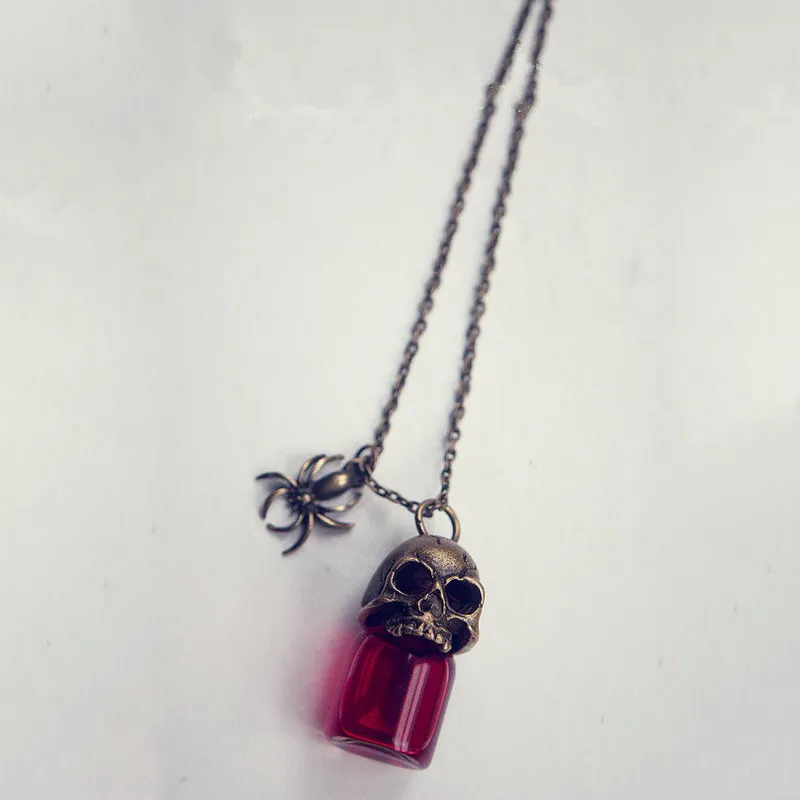 Хэллоуин готический ретро Бронзовый Череп Бутылка крови стекло кулон ожерелья для женщин ювелирные изделия цепи подарок аксессуар вампир