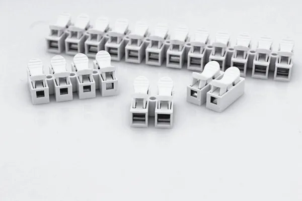 

Free shipping quick terminal block 11.5MM XPE012 wihte connector CH-2 high quality