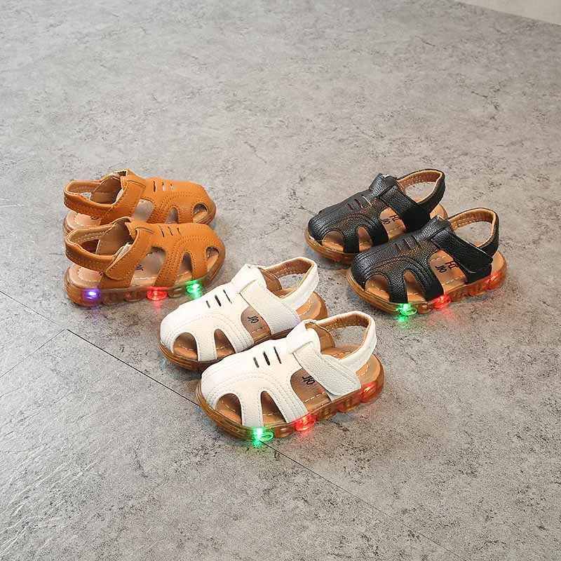 

2019 Summer Kids Boys Sandals 3 Colors Casual LED Lighted Breathable Soft Soled Sandals