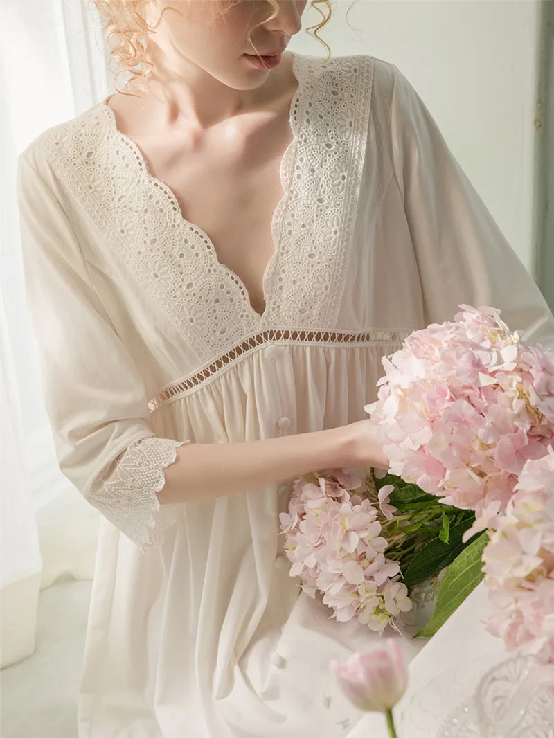 NIGHTDRESS (7)