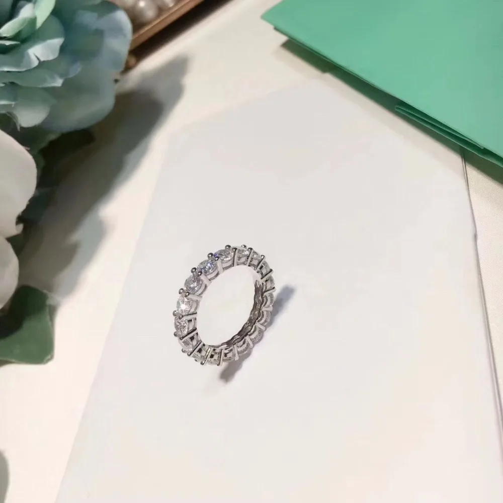 

TR017 925 sterling silver band with box
