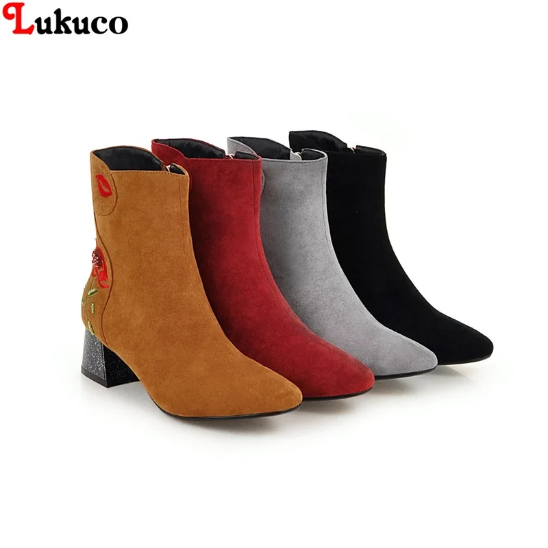 

Lukuco New size 40 41 42 43 44 45 46 47 48 Flock Boot Short Plush Ankle Botas Zipper Pumps Shoe Warm Winter female Shoes Woman