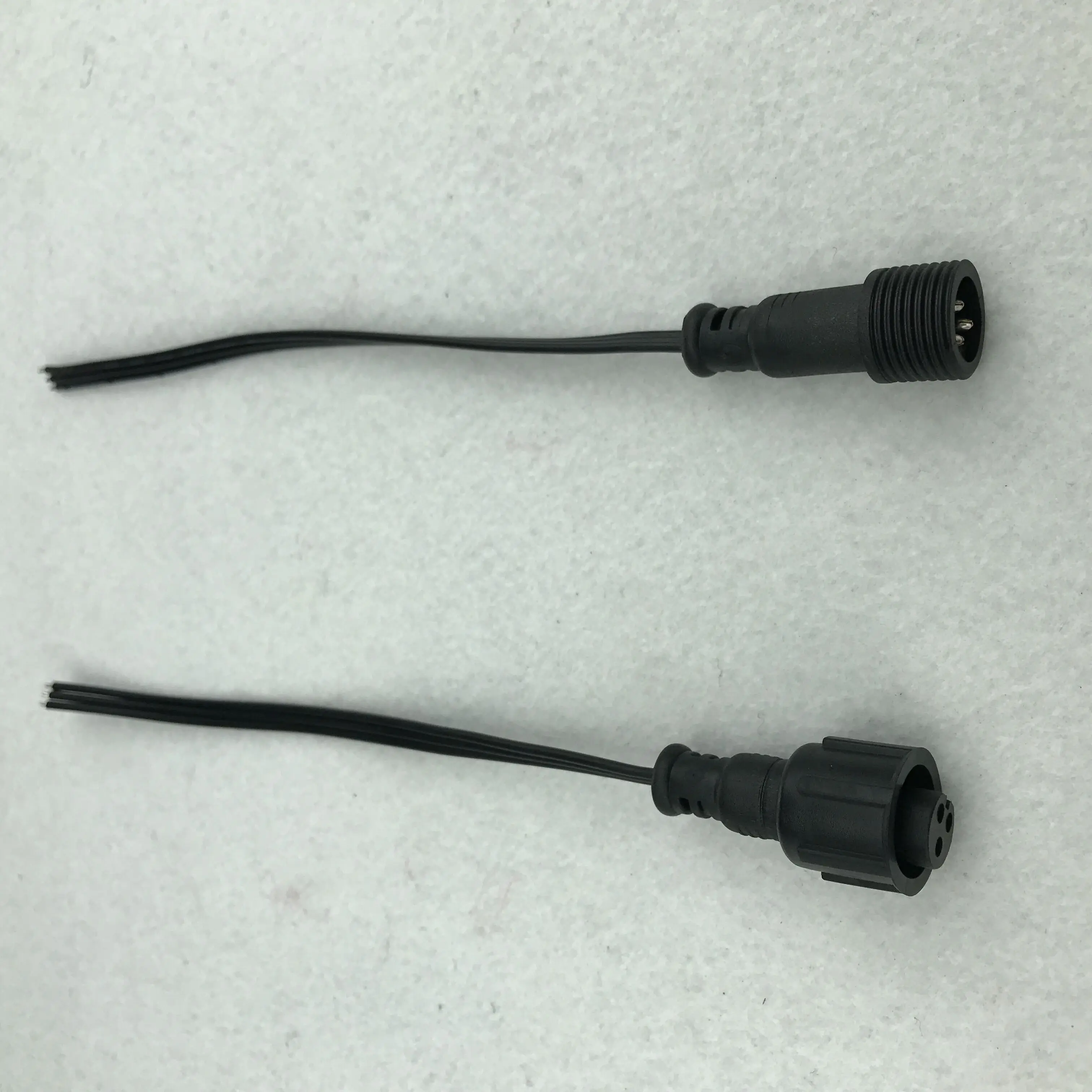 

18AWG flat wire xConnect 3 Core BLACK Waterproof pigtail,20cm long each;male and female;xConnect(HC)