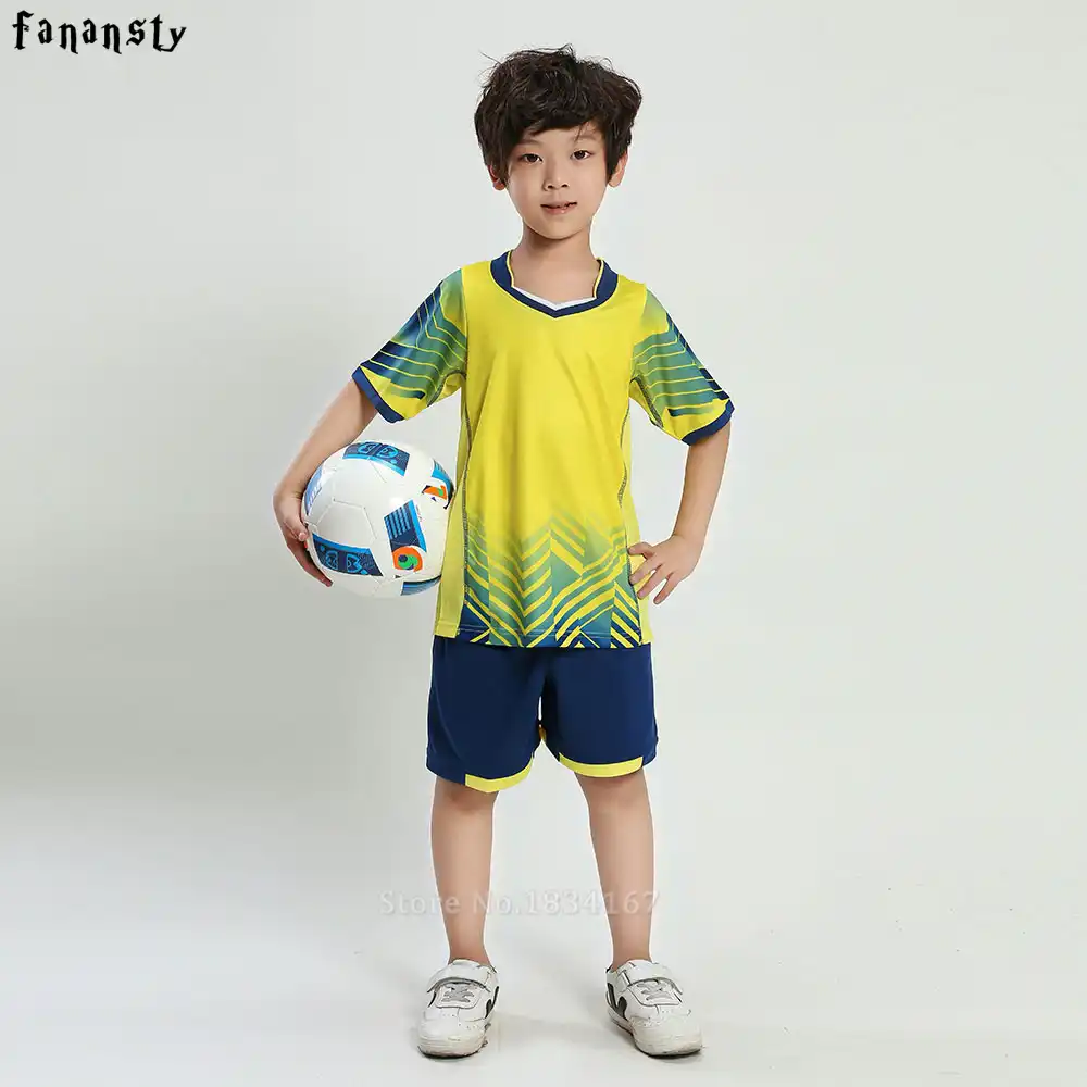 ropa deportiva para niños de futbol