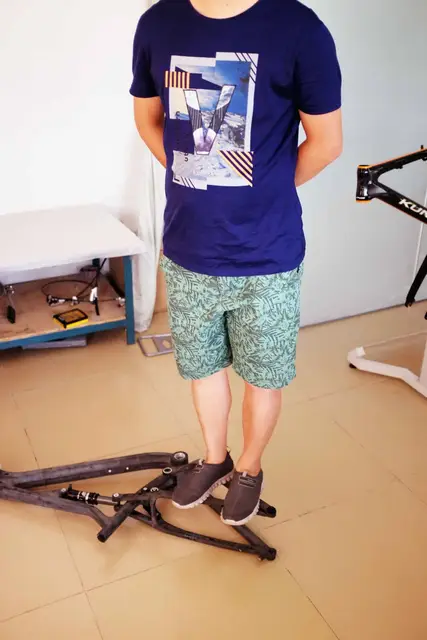 Cheap THRUST Full Suspension MTB Frame Carbon Suspension Frame 26ER, 100mm BSA carbon mtb Full Suspension snow frame