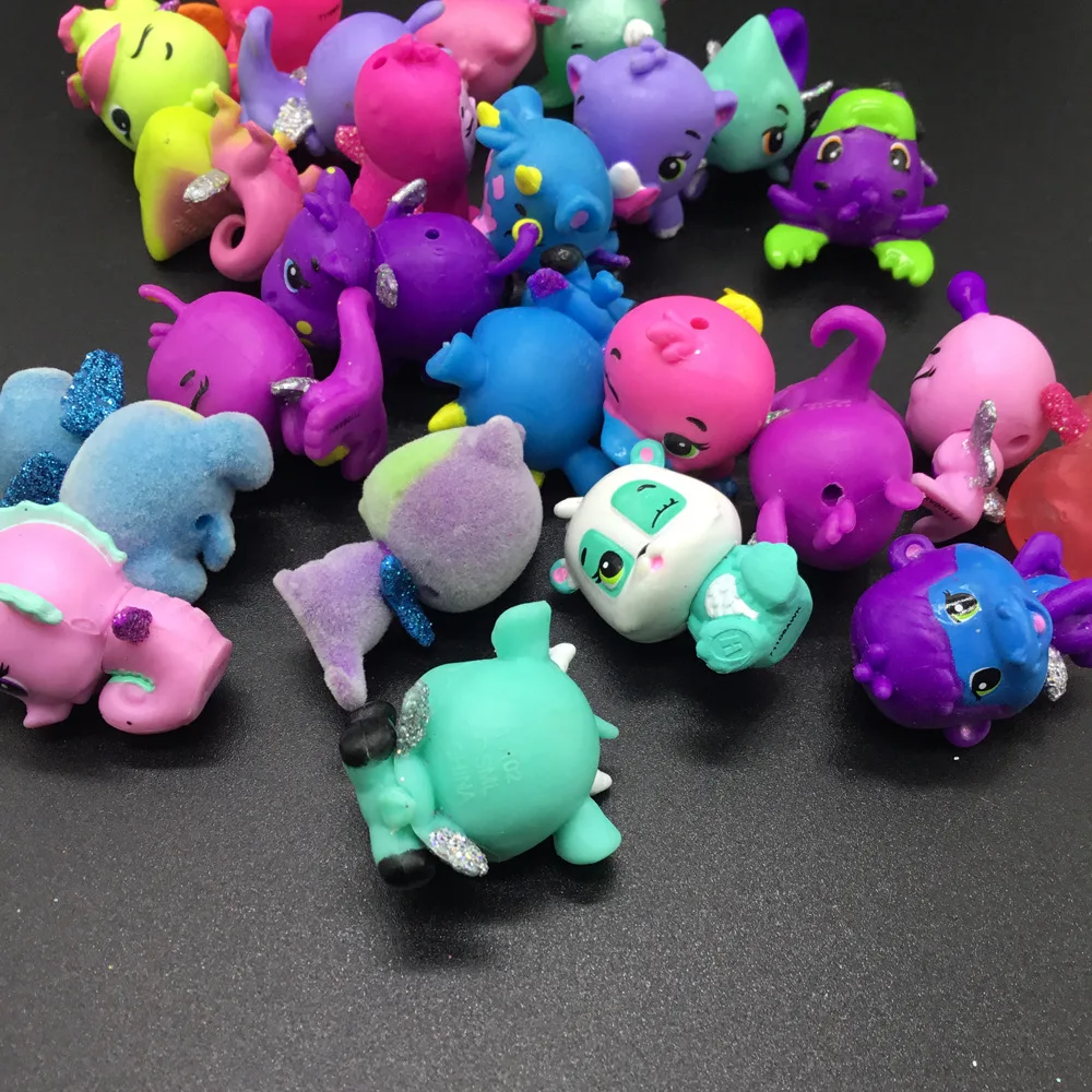 

New birds design collect toys 2 to 3 cm pvc doll Randomly send toy