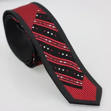 Yibei Coachella Галстуки красный полосатый галстук черный границы красный черный, серебристый цвет пледы Тощий Для мужчин Галстуки Бренд тканые Gravatas де Седа