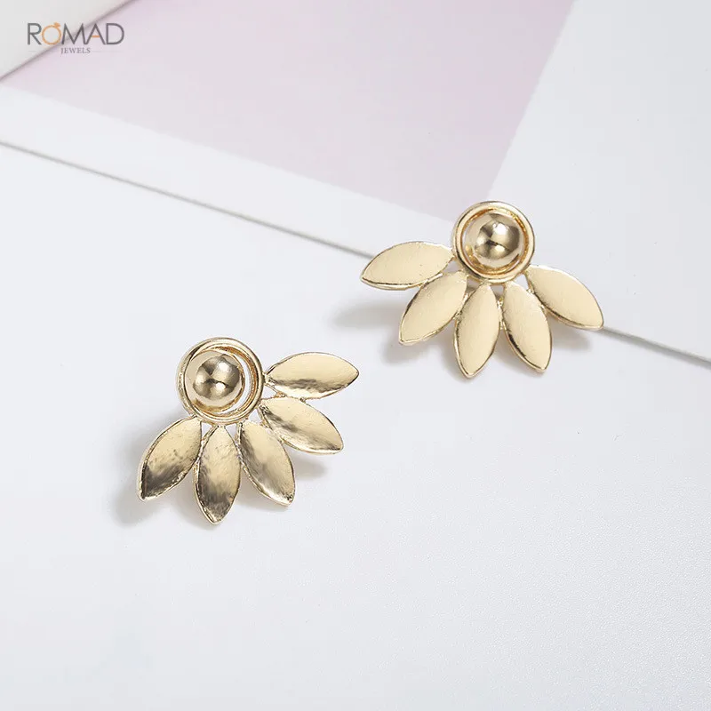 

Romad 1 Pair Charm Flower Ear Stud Fashion Metal Silver Stud Earrings For Women Girl Wedding Party Earrings Jewelry 2019 W3