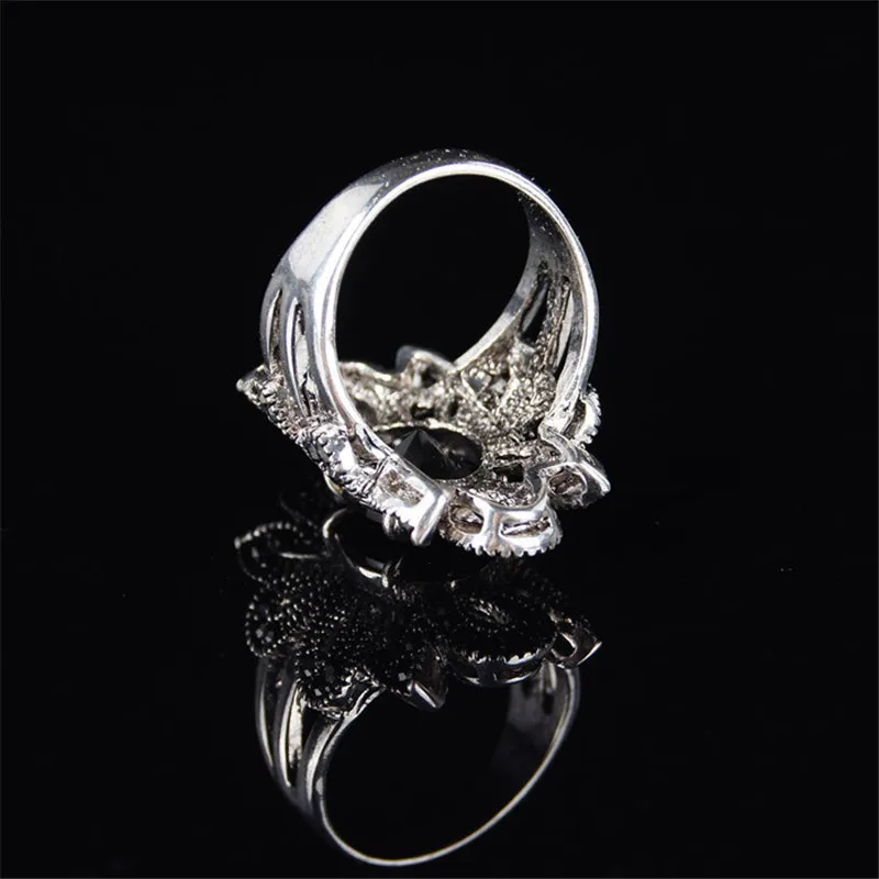 Vintage Black Hollowed Flowers Rings For Women Jewelry Engagement Ring For Women Wedding Big Finger Rings For Women Gifts Ring