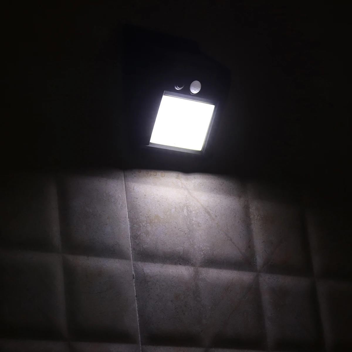 

LED Solar Powered Lamp Solar Motion Sensor Wall Light Garden Outdoor Waterproof Floodlight Lawn Lamp Wall Washer