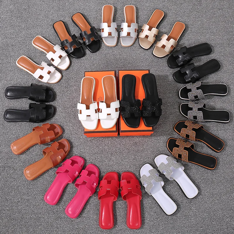 

Beach Sandals Women Comfortable Fashion Outside Large Size 41-43 Rhinestone Flat Summer Shoes Ladies Mature Sandales femme