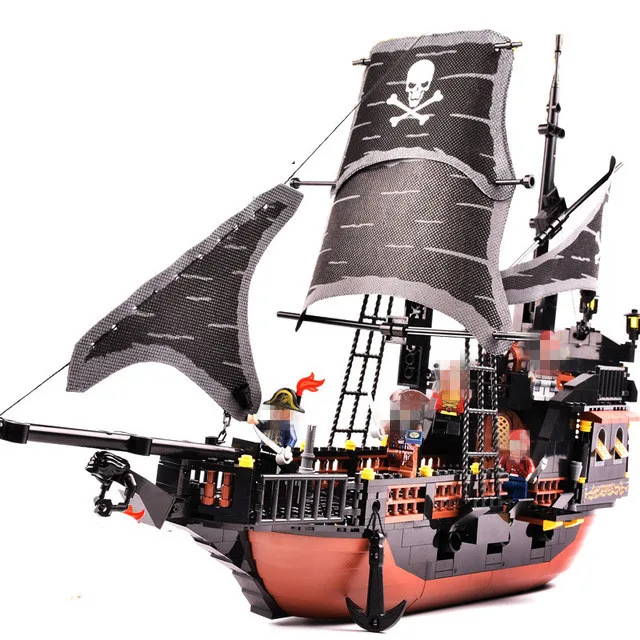 

StZhou Pirates Ship 652pcs Bricks Black Pearl Building Blocks Sets Christmas Gifts Toys For Children