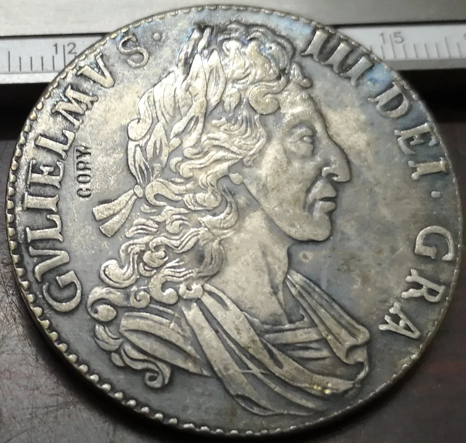 

1696 England 1 Crown - William III Good copy Silver Plated Coin