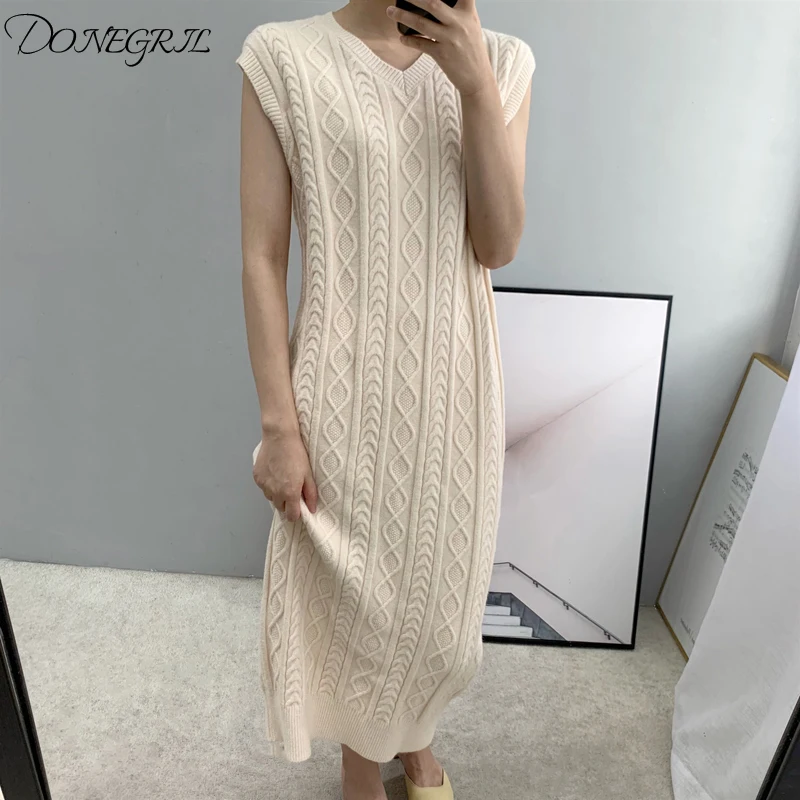 

2019 New Autumn and winter women's dress casual solid color V-neck sleeveless jacquard knit dress Vestidos