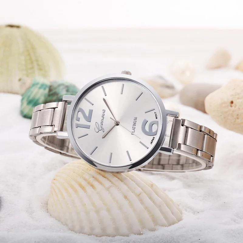 Horloges Роскошные брендовые модные золотые часы женские и мужские римские стразы