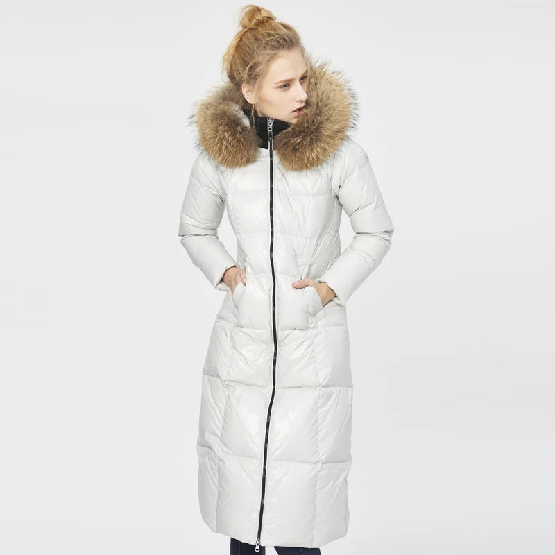 

YNZZU Brand Women Winter Down Jackets New Long Thick Real Large Raccoon Fur Collar Hooded Luxury Warm Female Winter Jacket AO295