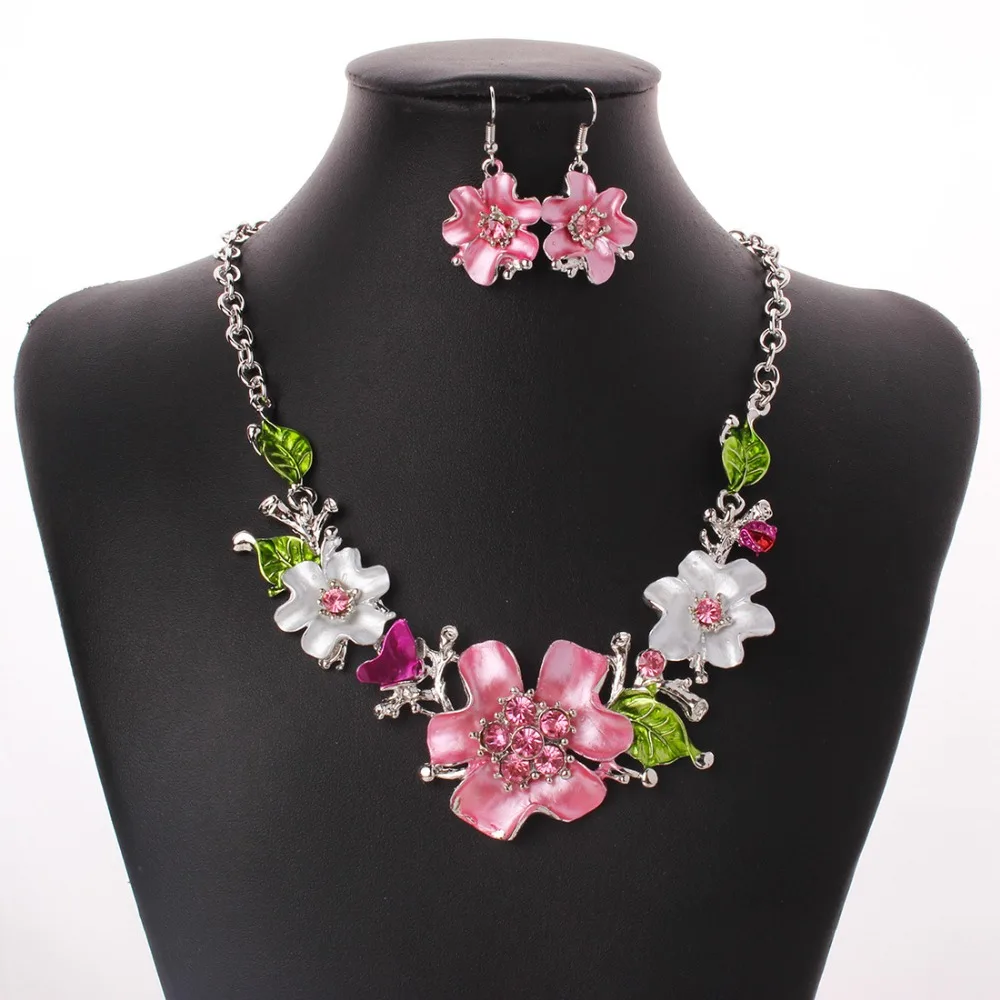 

Flower Jewelry Set 2016 New Arrival Vintage Jewelry Set Crystal Flower Chokers Necklace Earring Necklaces & Pendants Woman Gift