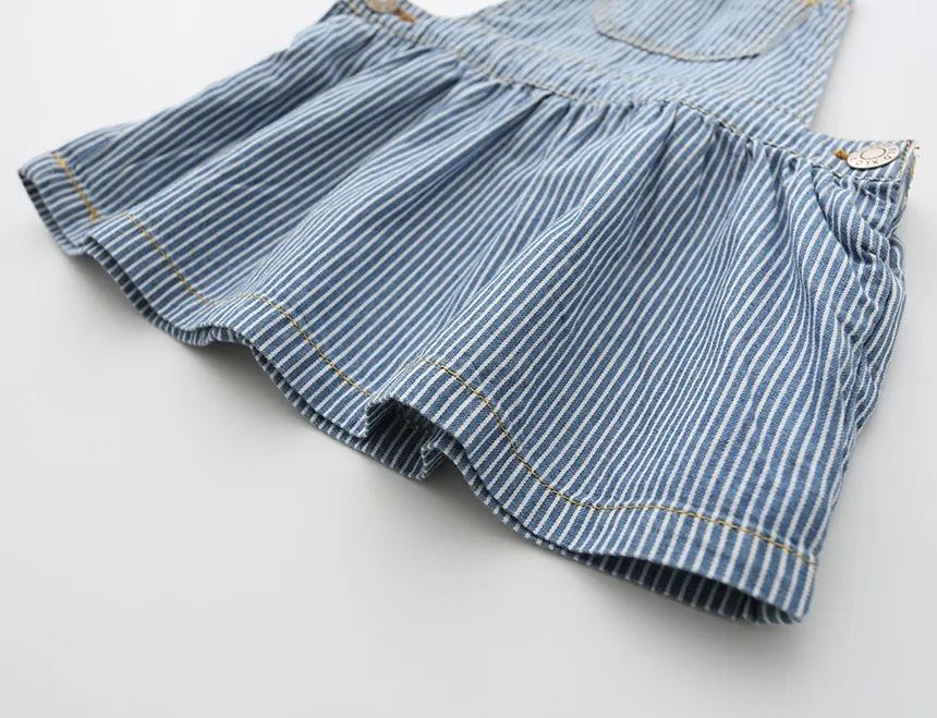 Летние платья для маленьких девочек модная одежда с рисунком в полоску новинка года детский джинсовый комбинезон с карманами детская повседневная одежда шт./партия