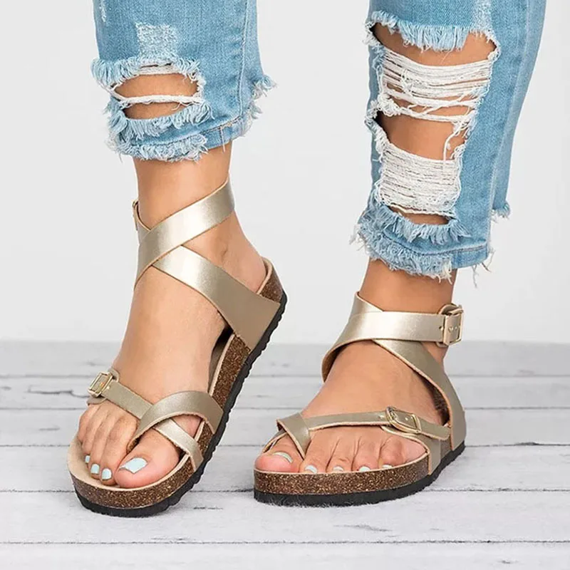 Classica Women Sandals 2019 Summer Shoes Women Leather Flat Sandals Beach Shoes Female Flip Flop Plus Size 43 Clog Sandale Femme