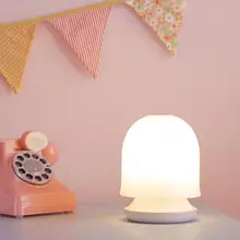 Взбивайте лампу две передачи для управления ночным светом, чтобы установить время, чтобы выключить лампу и уменьшить давление с помощью света