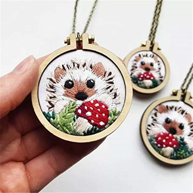 

7pcs/set Mini Ring Embroidery Circle Round Wood Hoops DIY Wooden Cross Stitch Hoop for Kit Frame Craft Tool Set