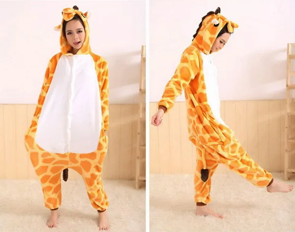 Giraffe sleepwear_