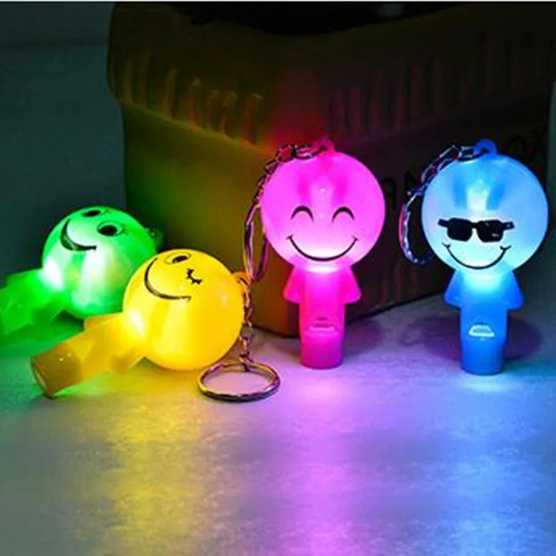 

New Face Luminous Key Ring Random Color Sent Luminous Smiley Face Pendant Novelty Cute Whistle Keychain Key Ring Led Light 6cm