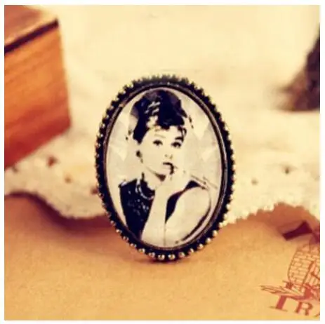 

2019 Hot!! New Pattern Fashion Peacock Feathers Rings ! Jewelry wholesales!! !