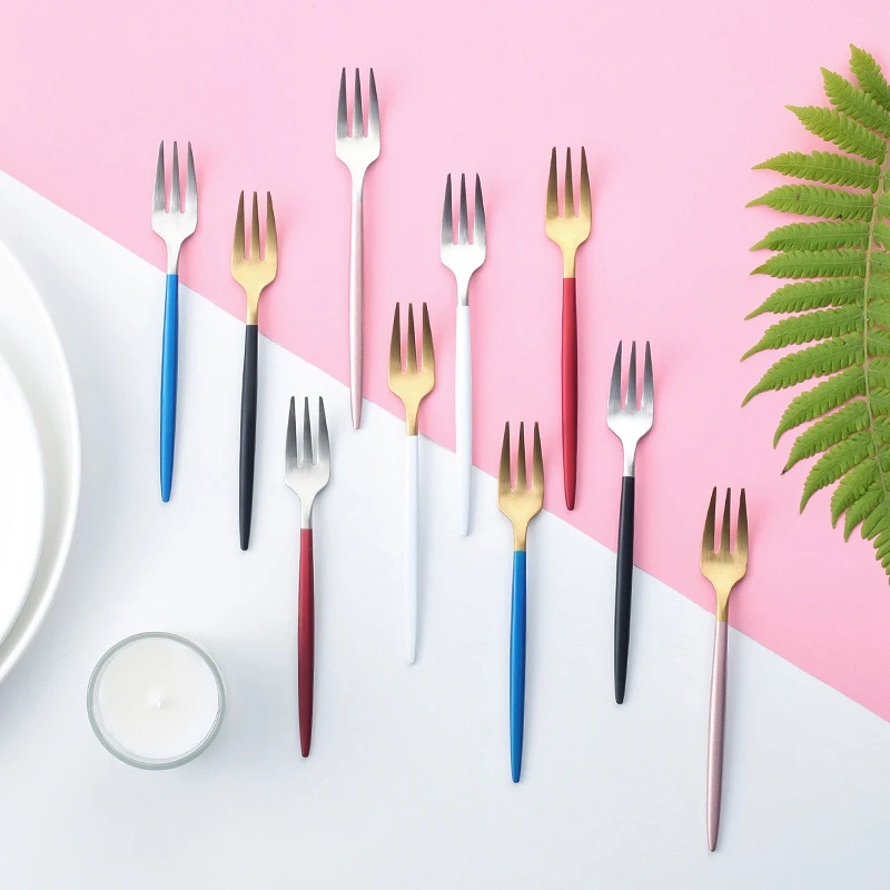 

Fork 304 Stainless Steel Kitchen Forks Kids Adults Gold Silver Black White Red Colorful Tableware Tool Dessert Fruit Fork 1pcs