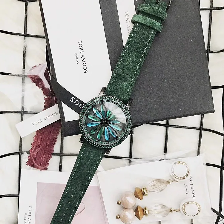 Топ качество роскошные женские часы с кристаллами ЖЕНСКИЕ НАРЯДНЫЕ часы. Плюшевые часы из натуральной кожи с поворотом зеленые женские наручные часы