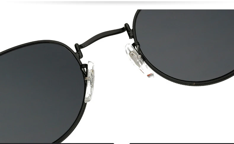 3928296455_1742438389