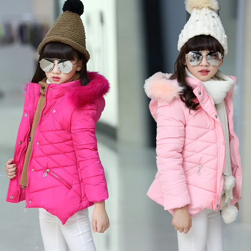 Зимняя куртка для девочек, новинка года, теплая детская верхняя одежда хлопчатобумажная с мягкой набивкой парка, короткая куртка пальто с меховым воротником и капюшоном, детские пальто