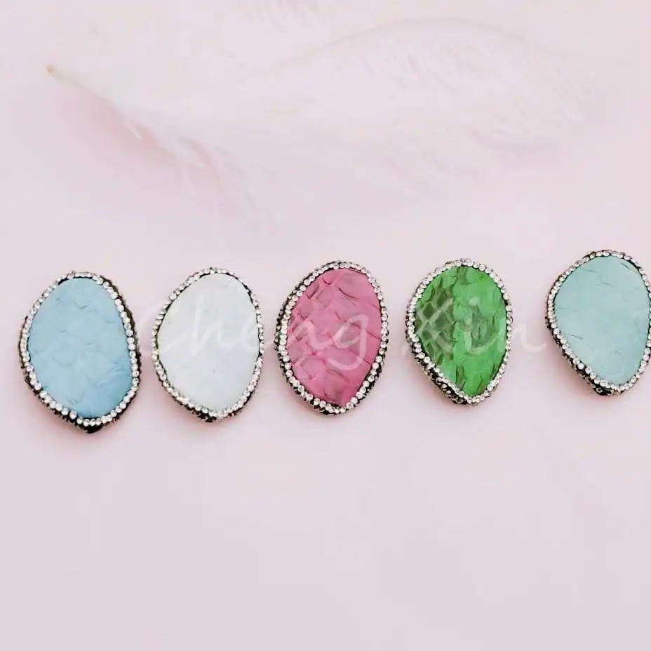 

Snakeskin beads can be used for bracelets, necklaces, bracelets and accessories