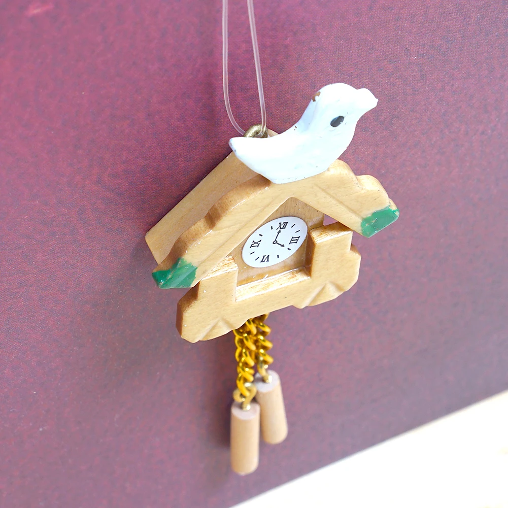 Miniature 1:12 Dolls House Furniture Mini Bird Wood Clock Dollhouse Accessories