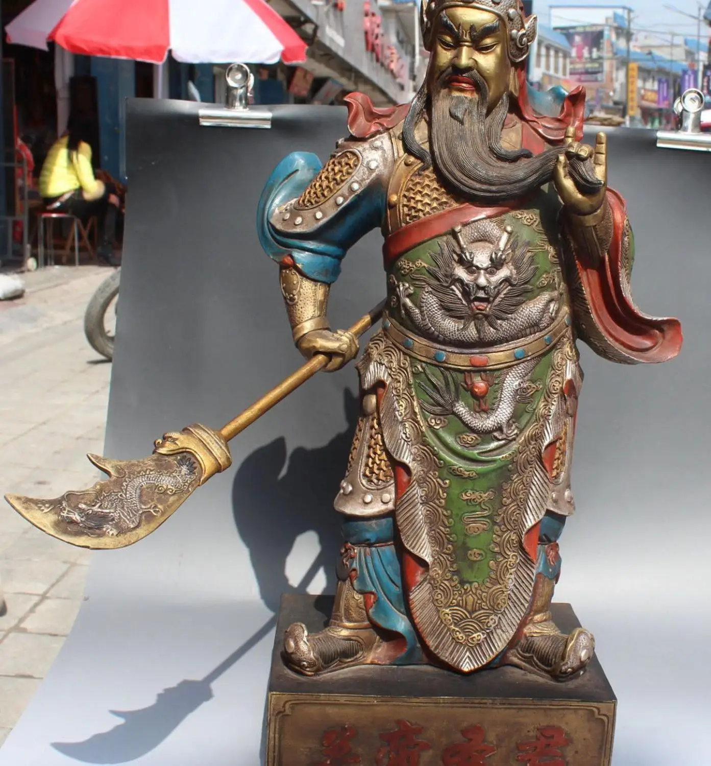 

26" Marked Chinese Dragon Robe Painting Guan Gong Yu Warrior God stand Statue