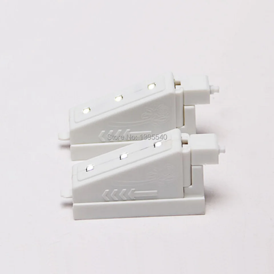 Led hinge Light 2.jpg