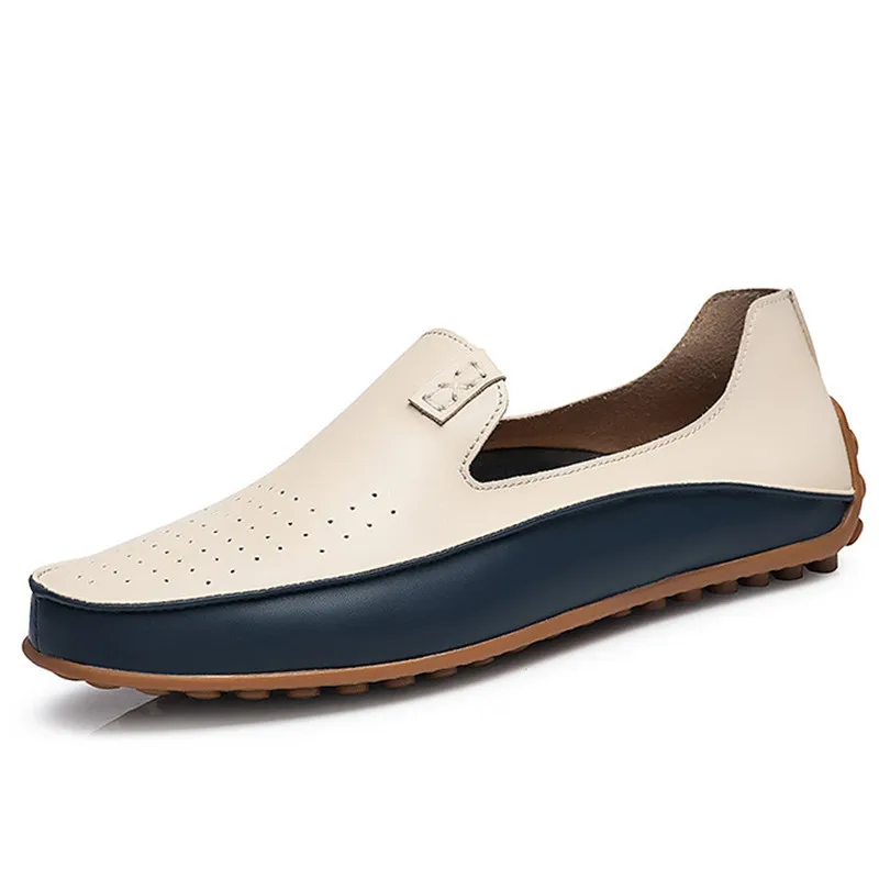 Tamanho grande Apartamentos Confortáveis sapatos de Couro de Condução Mocassins Moda Masculina Sapatos Casuais Sapatos Masculinos Mocassins Macios Respirável Luz Mais S