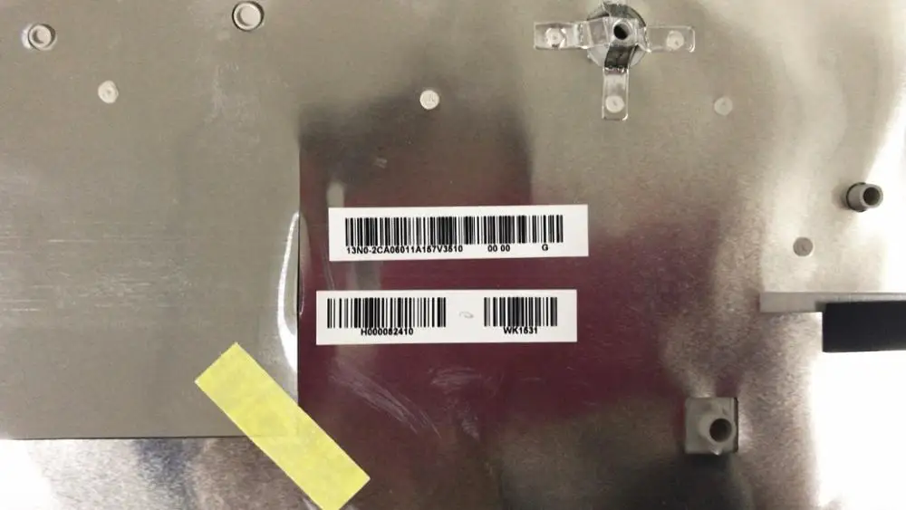 Базовый чехол КРЫШКА ДЛЯ TOSHIBA P55W 13N0-2CA06011 H000082410