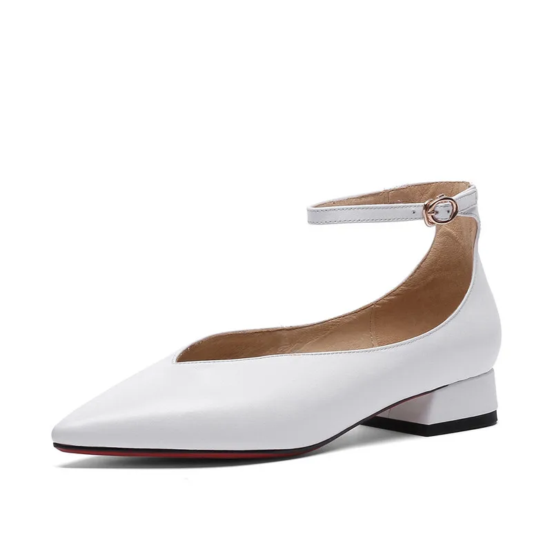 

2019 spring and autumn new thick with women's shoes word pointed shallow mouth women's shoes white 0324