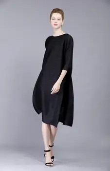 

Summer and Autumn New Style Three Dwellings Design Seven-Sleeve Lantern Dresses Lifetime Fold Series Loose Dresses